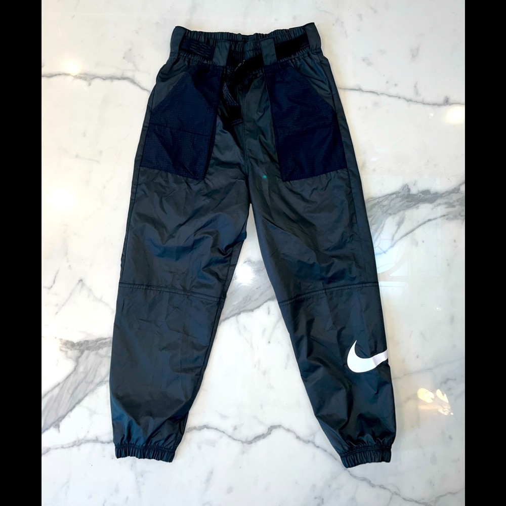 Nike loose fit pant